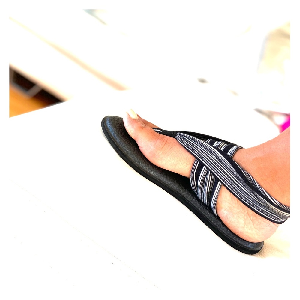 SANUK yoga slings sandals black white stripes
